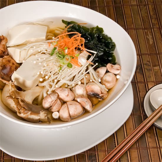 Mix Vegetable & Tofu Udon Soup 什菜豆腐汤乌冬